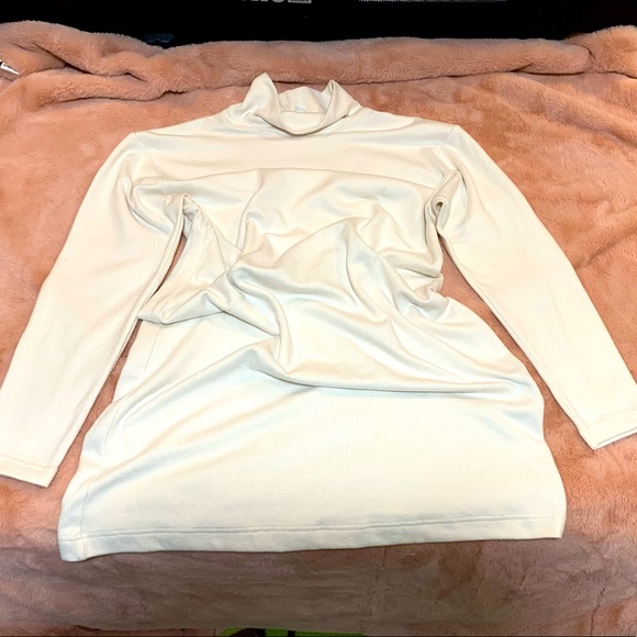 UNIQLO Turtleneck white longsleeve dress - Picture 2 of 4